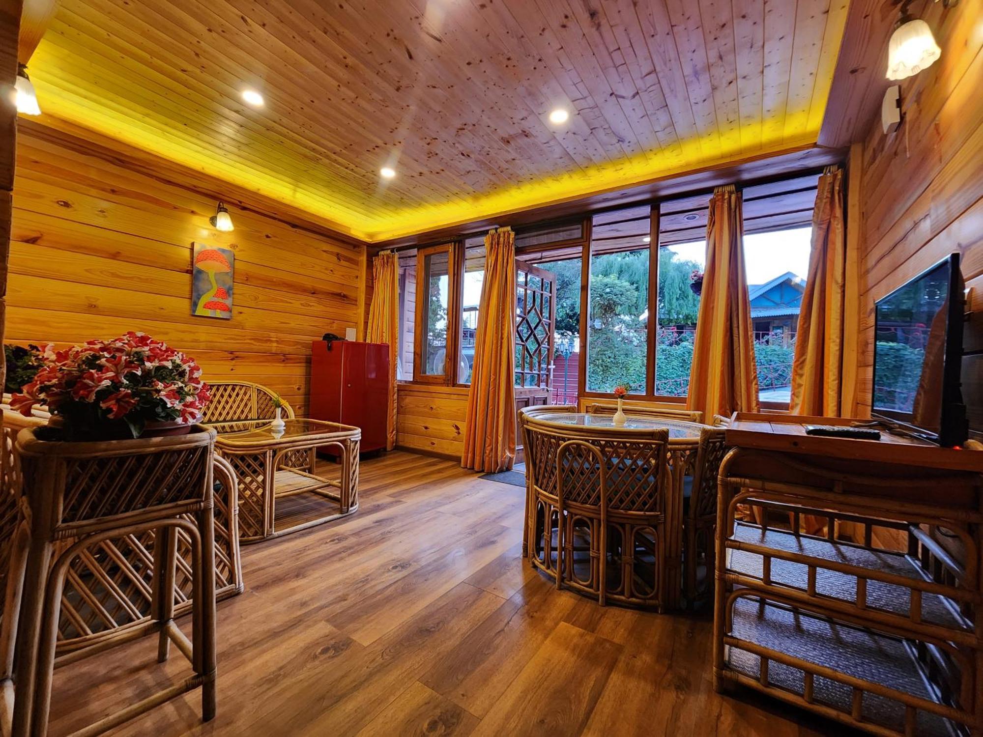 The Chalets Naldehra シムラー エクステリア 写真